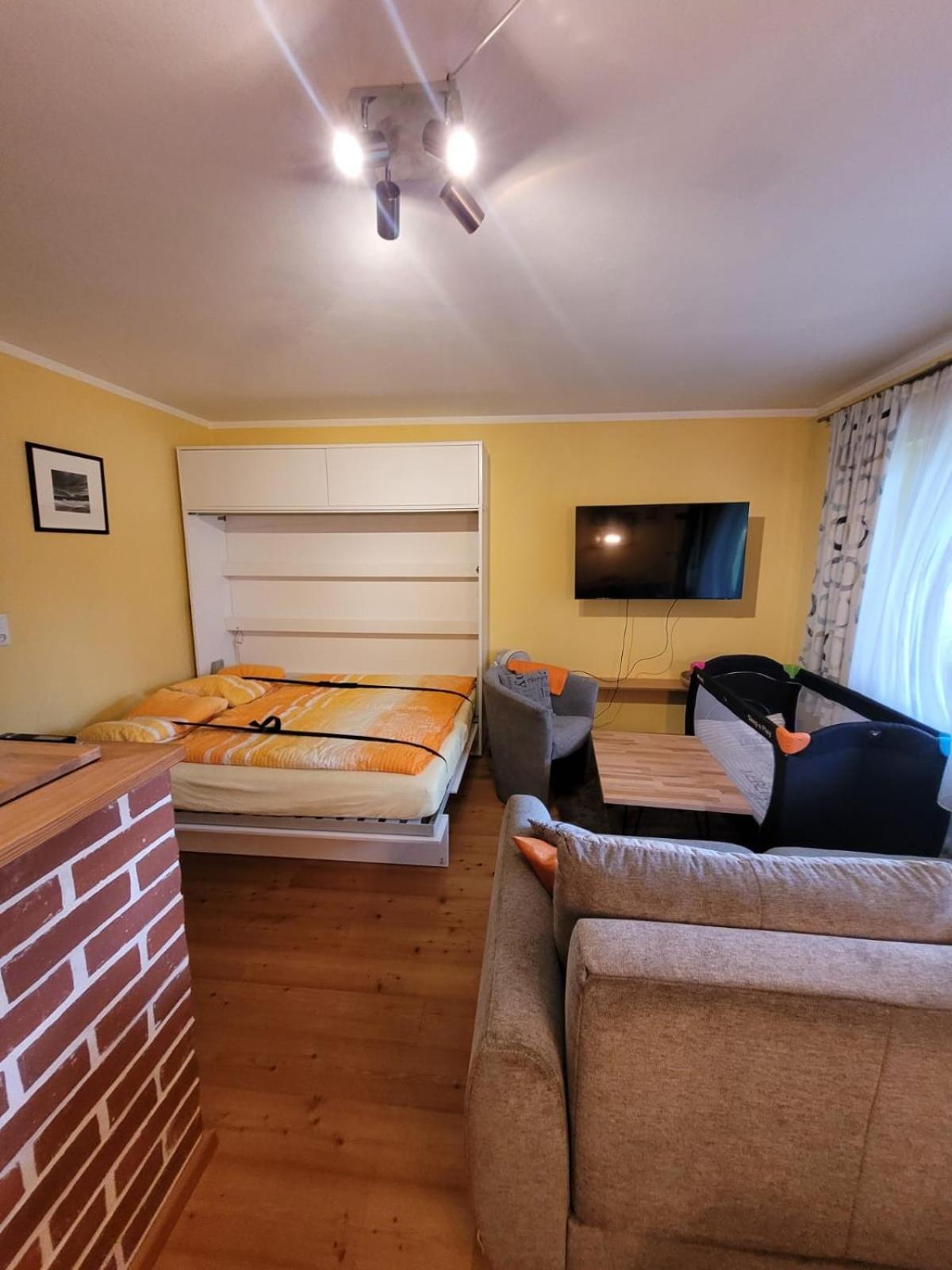 Schnuckeliges Appartement In Prien Am Chiemsee Exteriér fotografie