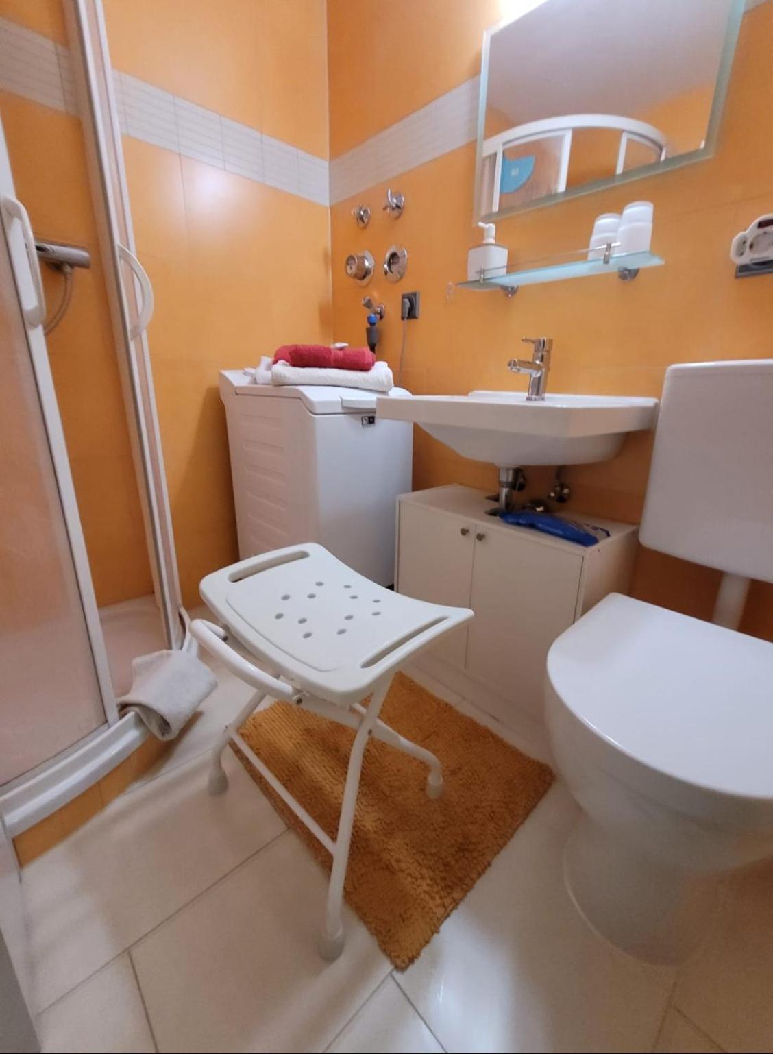 Schnuckeliges Appartement In Prien Am Chiemsee Exteriér fotografie